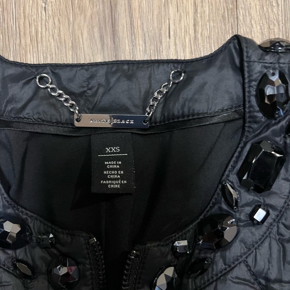 Elegant Black Quilted Women's Jacket - Picture 4 of 5